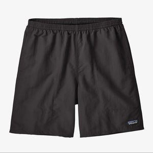 (NWT) Patagonia Boys' Baggies shorts (XL)